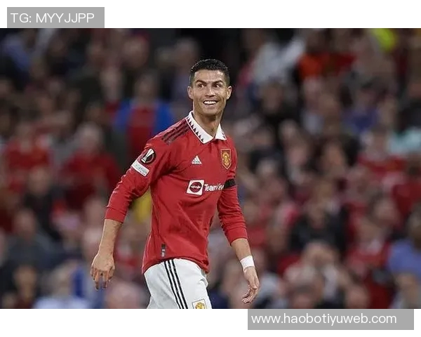 C罗全场表现亮眼7次射门收获2球并贡献高评分86