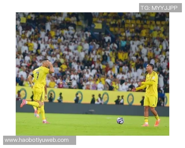 C罗全场表现亮眼7次射门收获2球并贡献高评分86